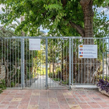 Roca Chica A Apartamento Adc Торемолинос Екстериор снимка